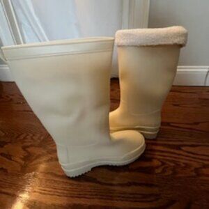 Cream- Rain boots with  removable fabric inserts- Size 38/7.5